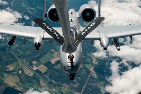 A-10 Warthog aerial refueling